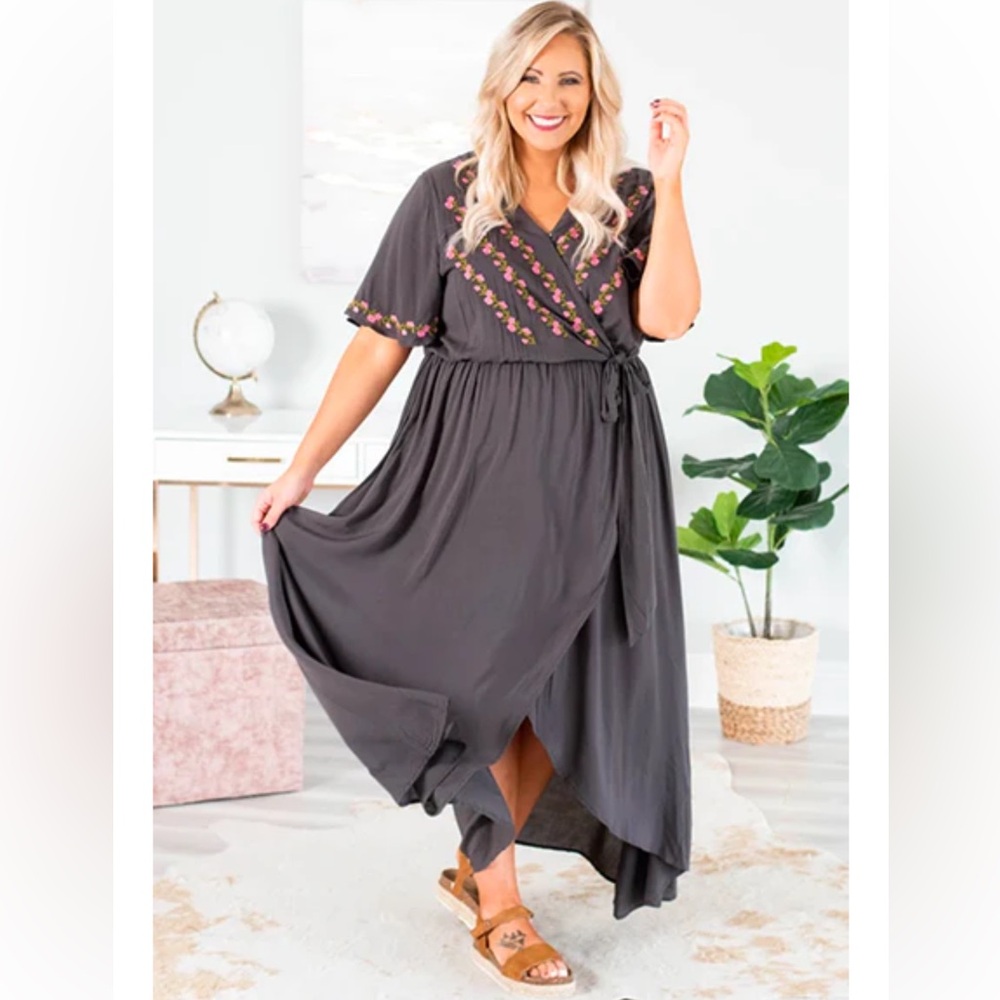 Jodifl Parklan Floral Embroidered Wrap Maxi Dress Gray Size‎ 1X Hi Low Rayon